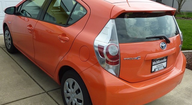 טויוטה פריוס יד 2